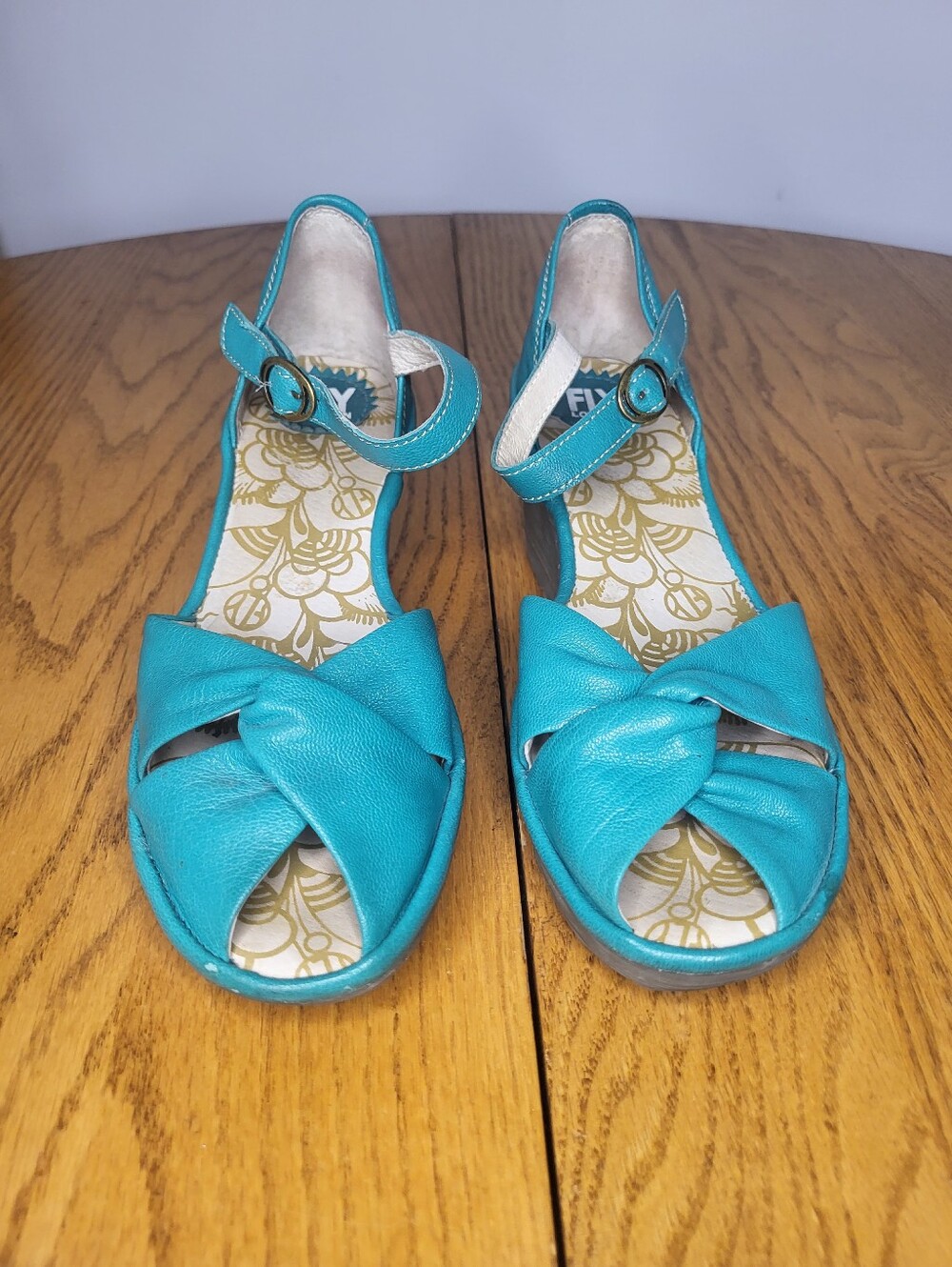 ✨️Fly London Leather Wedges sz 9 - Picture 2 of 11